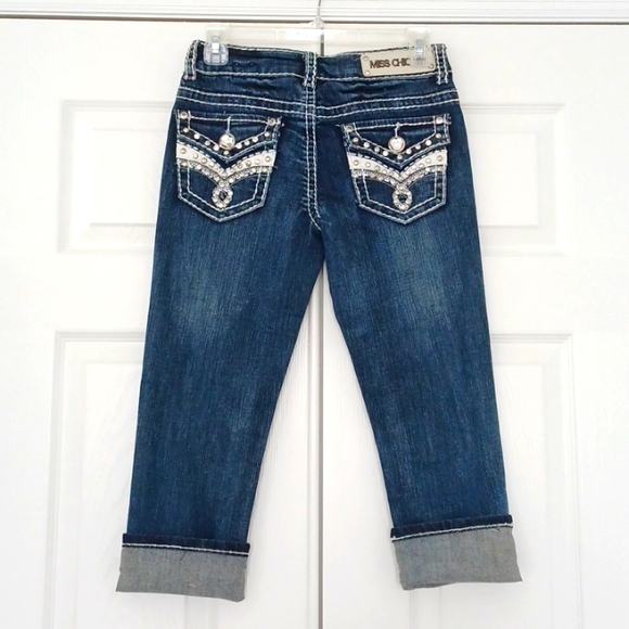 Miss Chic Denim Crystal Pocket Capri Jeans - Picture 4 of 5
